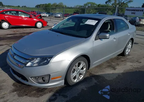 2012 Ford Fusion Se z USA, uszkodzony, nr VIN 3FAHP0HA6CR345071